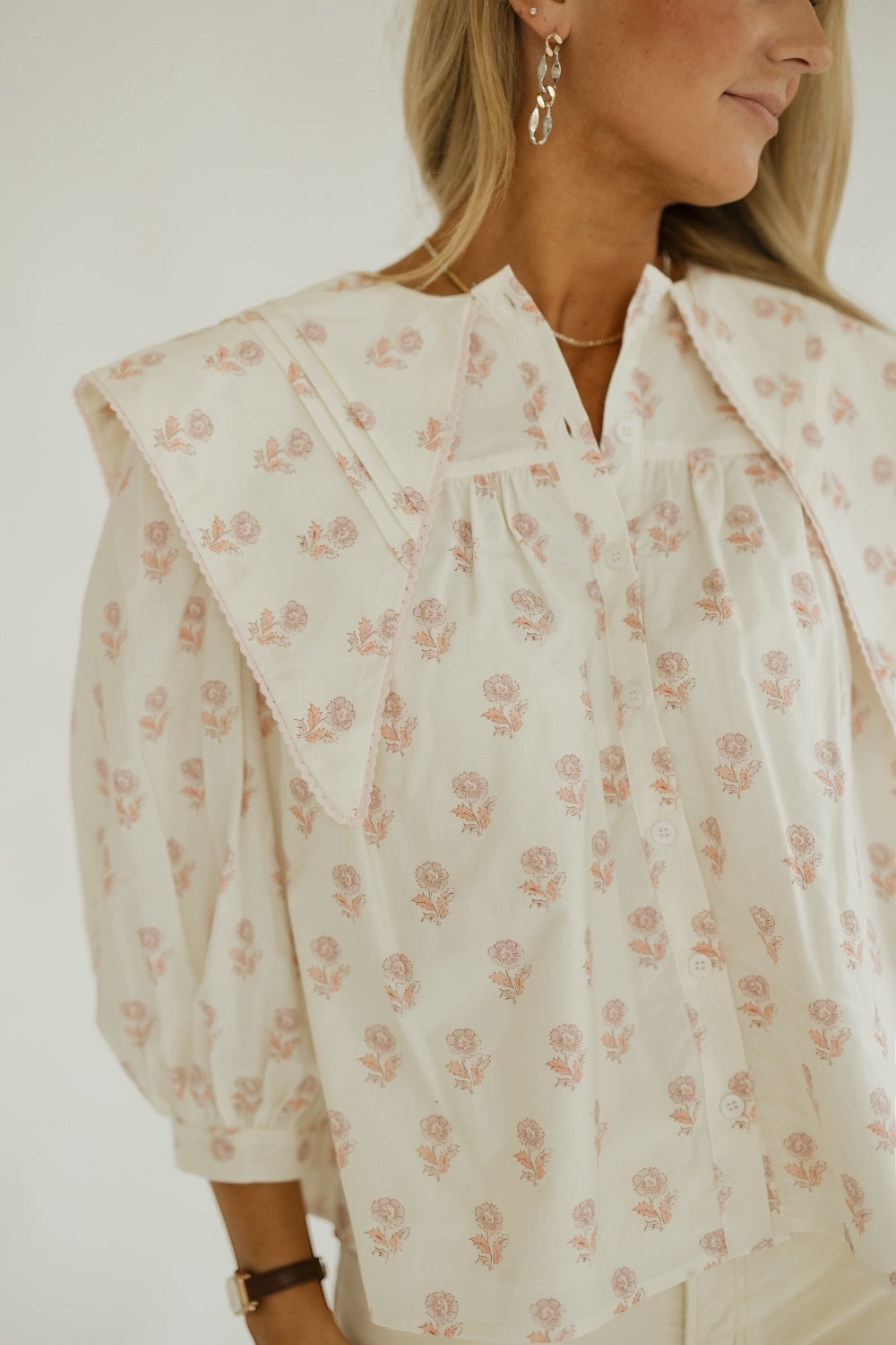 Brady Oversized Collar Floral Blouse