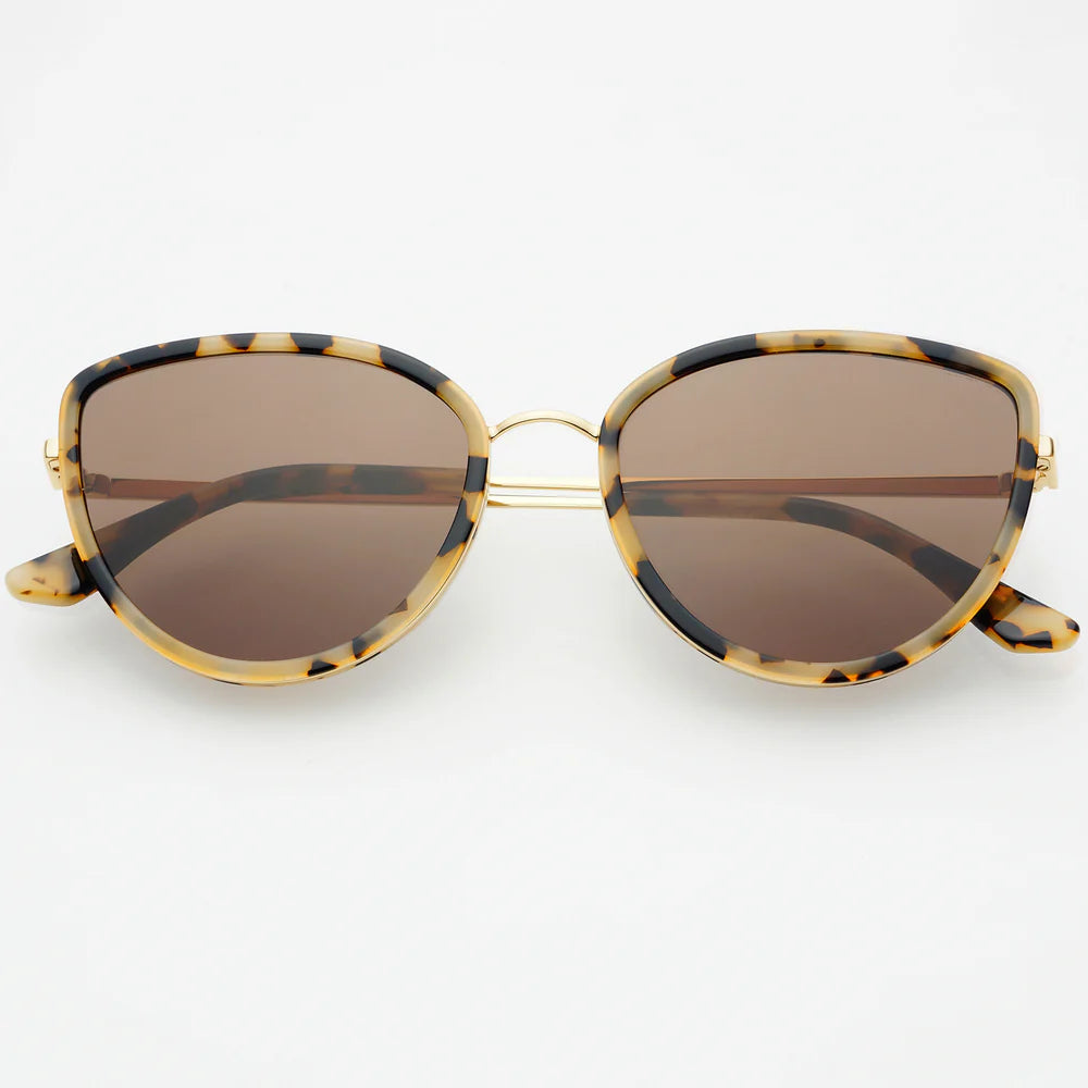 Luna Sunnies in Milky Tortoise by Freyrs