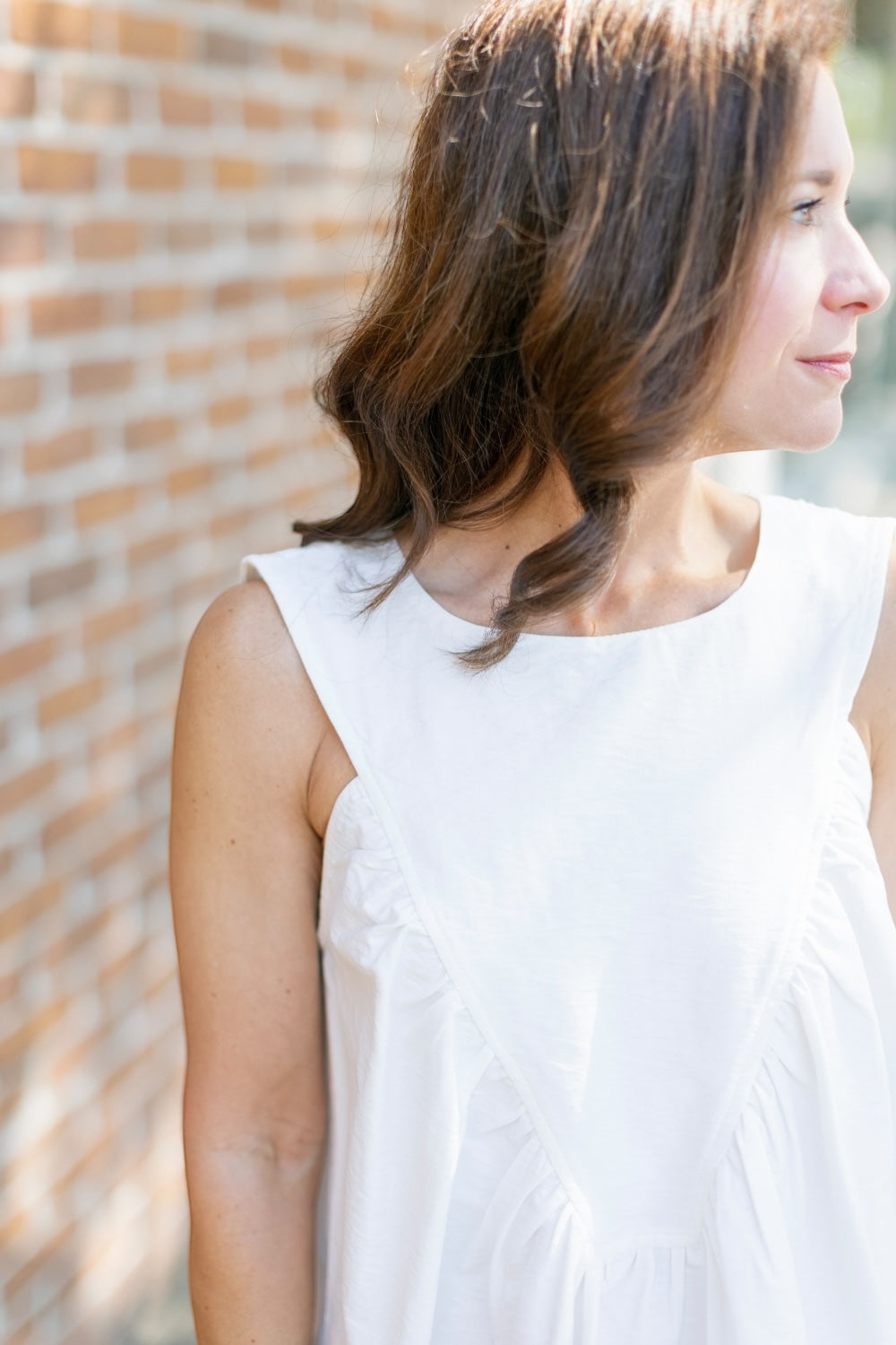 Wendy Round Neck Ruching Sleeveless Top