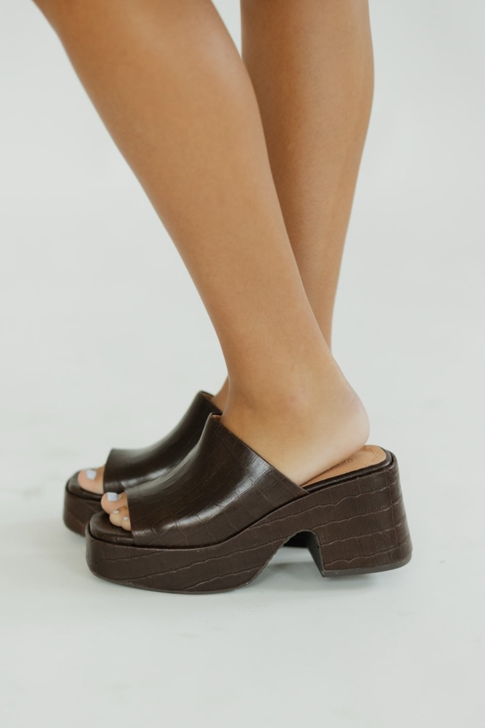 Helia in Brown Embossed Croco by Chocolat Blu