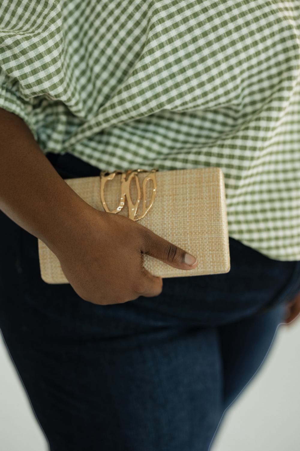Gaia Clutch in Khaki