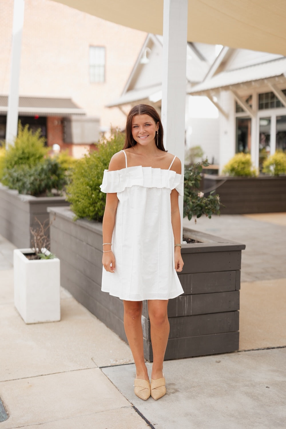 windsor white mini dress Picture-Perfect Glitter Lace Short 4% Spandex Care InstructionsHand Wash Cold windsor white lace dress -