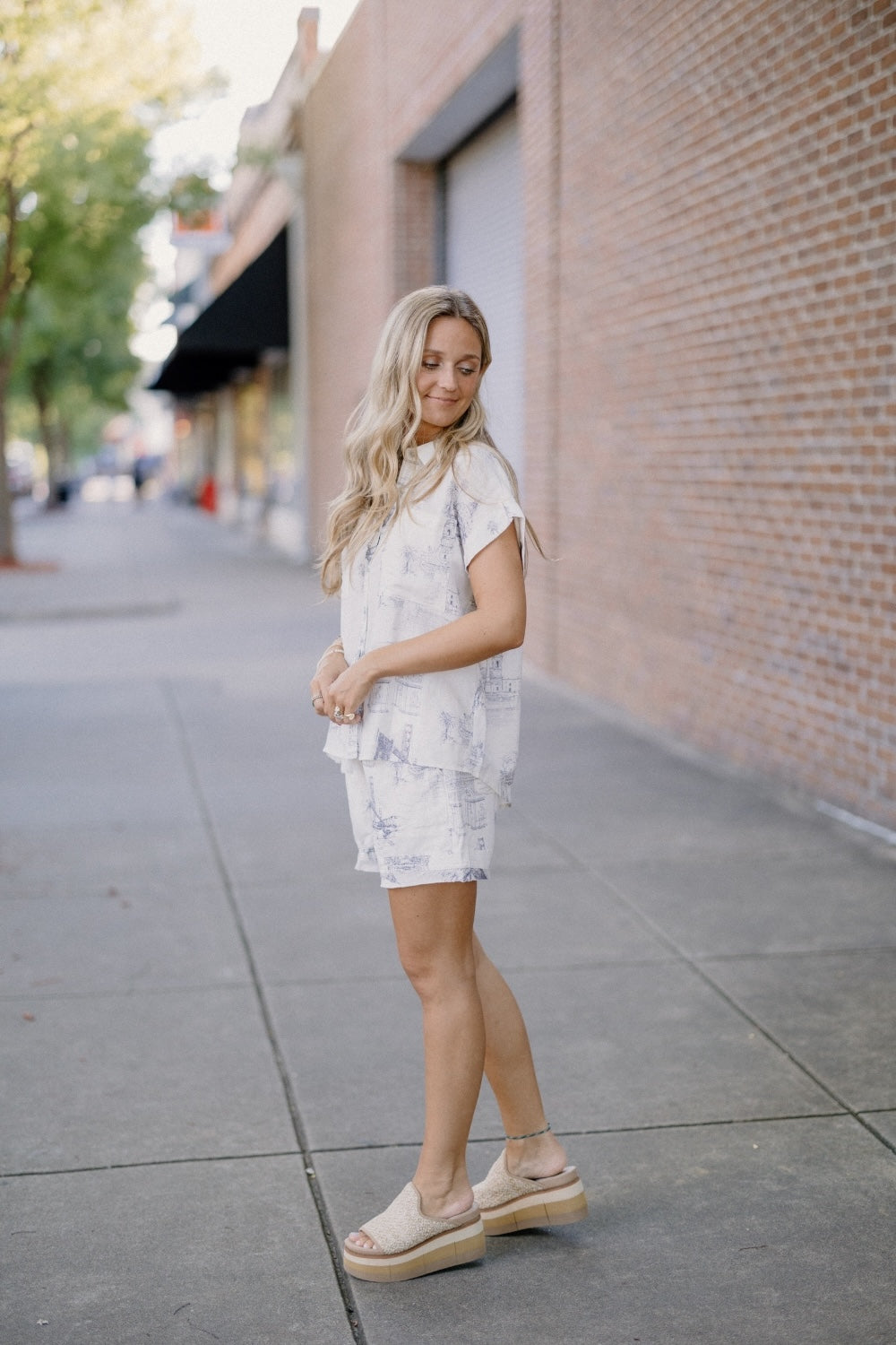 Summer Scenic Print Linen Drawstring Shorts