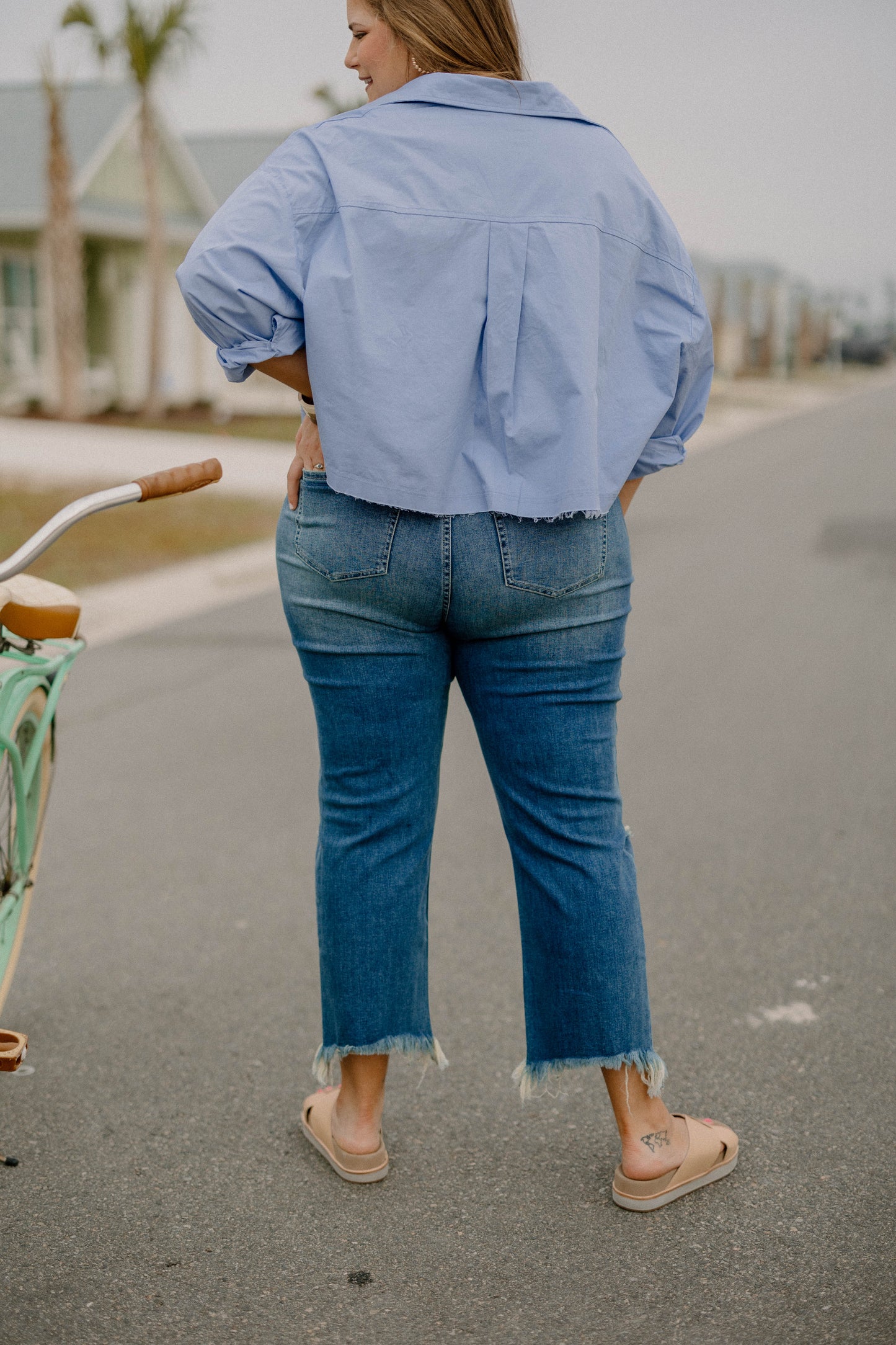 Gwyneth Cropped Button Down in Baby Blue (Sizes S-3XL)
