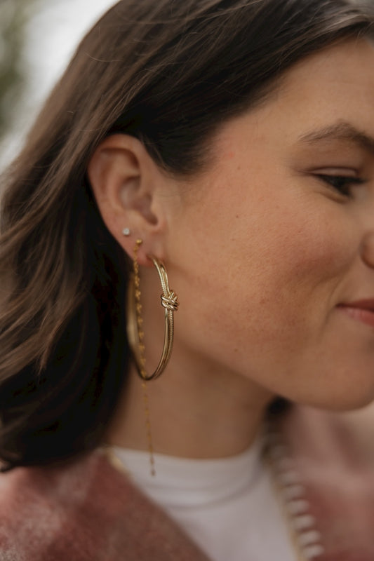 Double Layer Knot Hoops