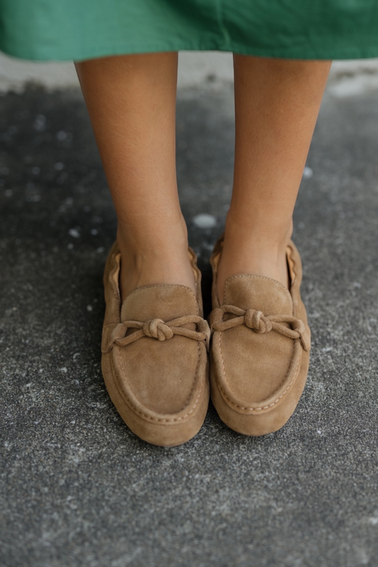 Alexi in Camel Suede by Chocolat Blu