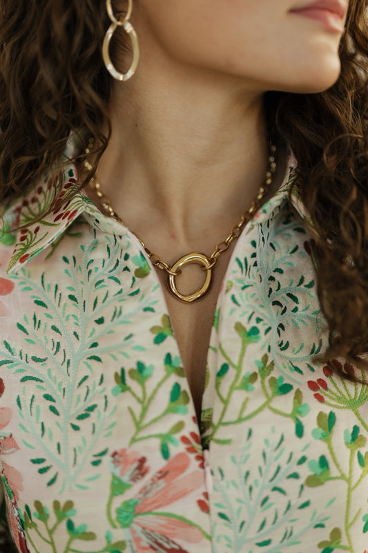 The Scotty Necklace in Gold