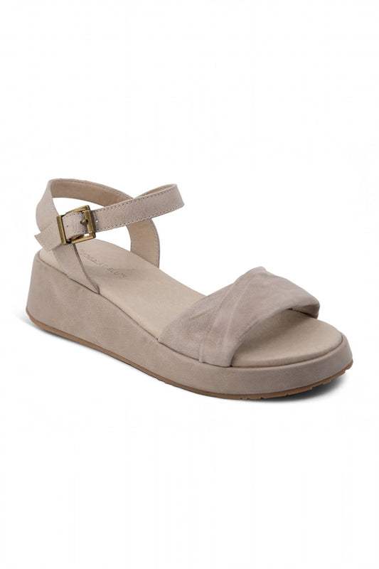 Elly in Taupe Leather by Chocolat Blu
