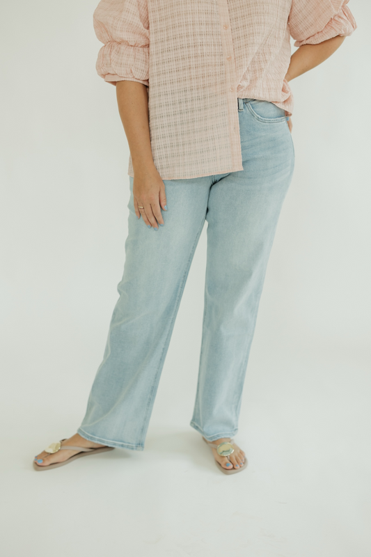 Light Wash High Rise Slim Leg Jean (0-24)