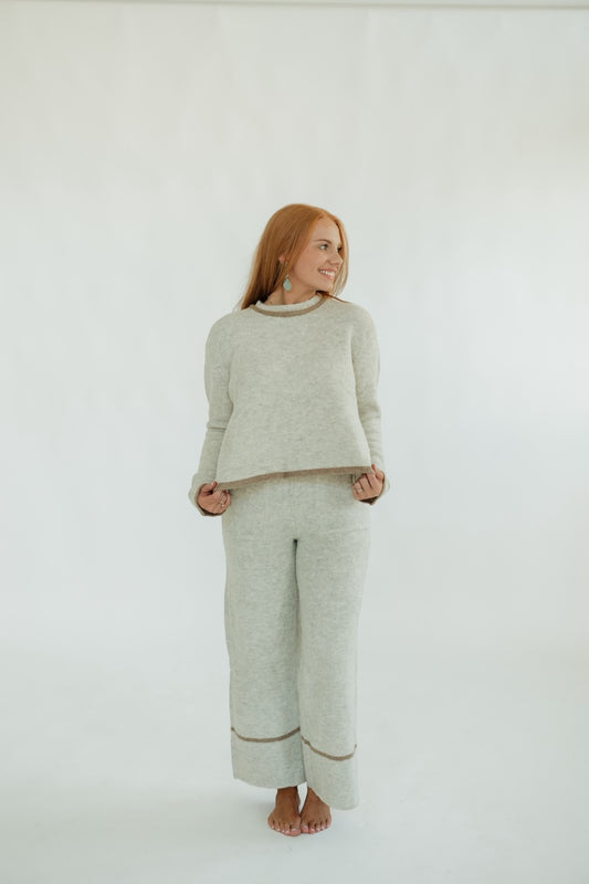 Grey/Brown Color Contrast Open Back Sweater