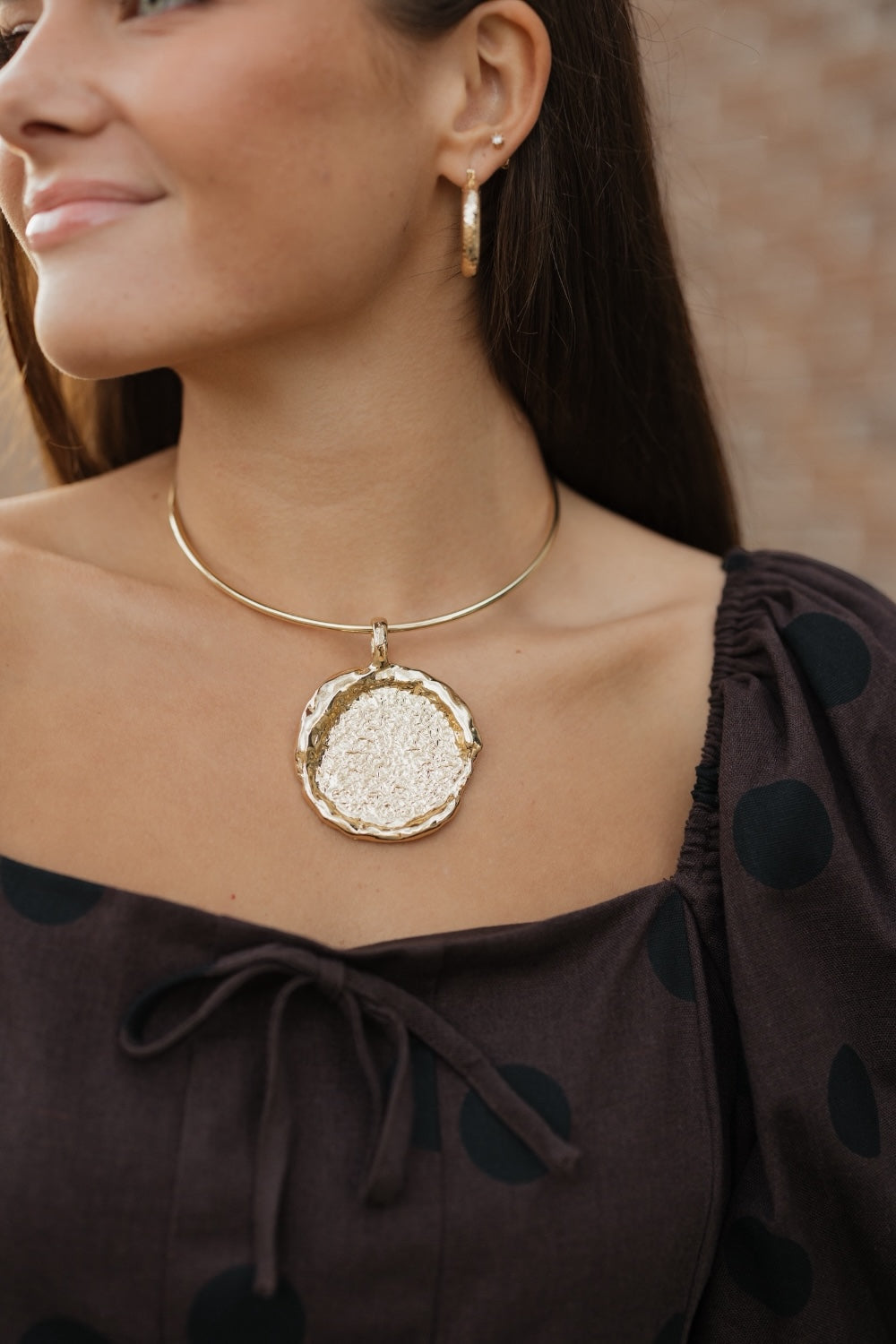 Textured Circle Charm Collar Necklace