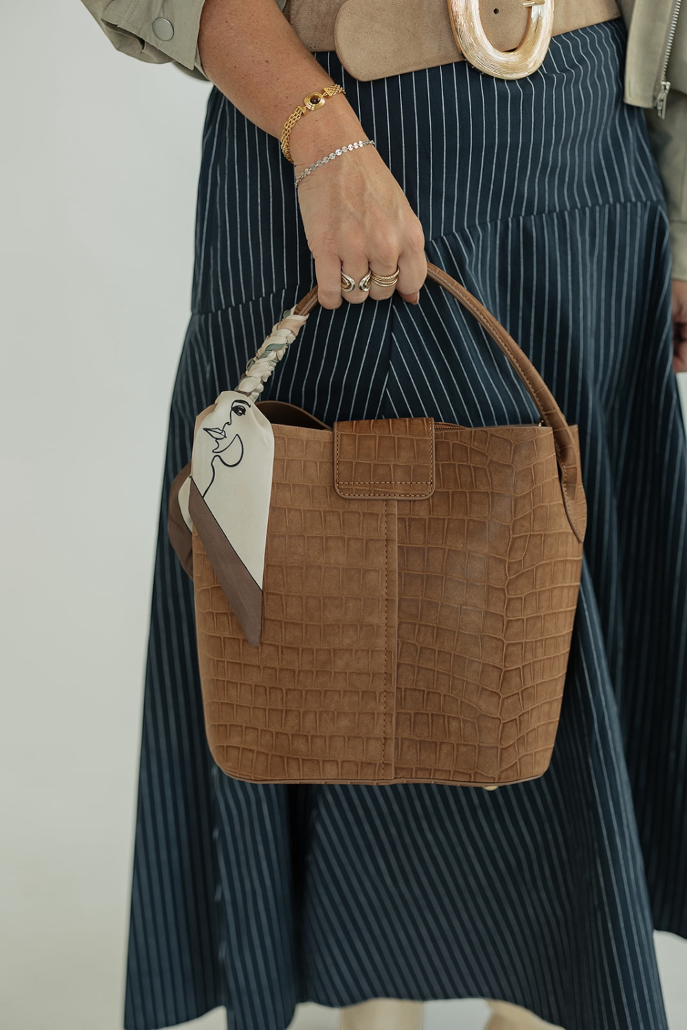 The Lucia Large Bag in Brown