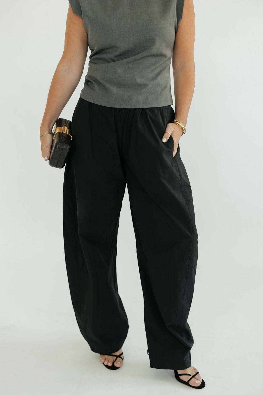 Black Elastic Waist Band Barrel Leg Pants
