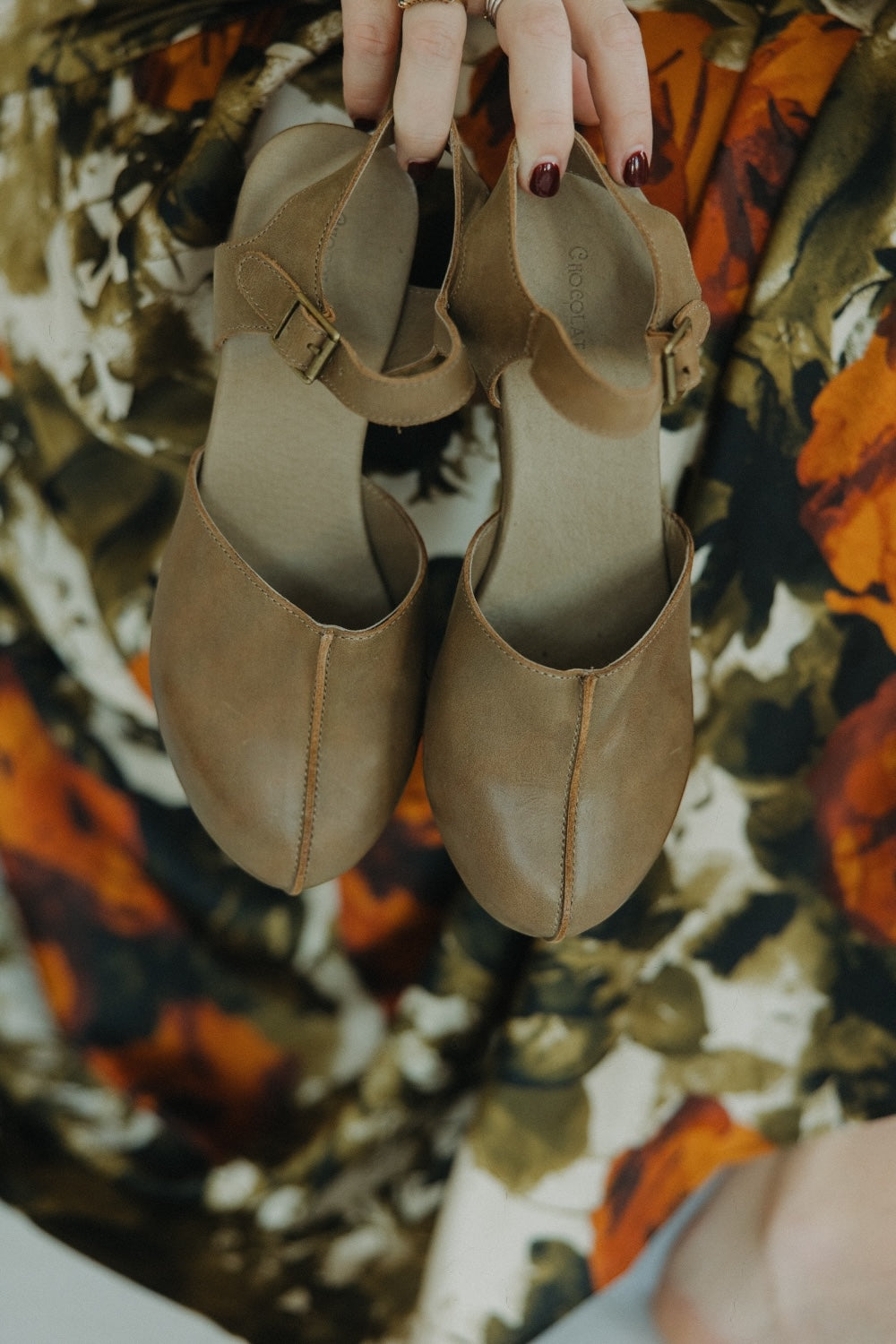 Gabrielle in Khaki Leather by Chocolat Blu