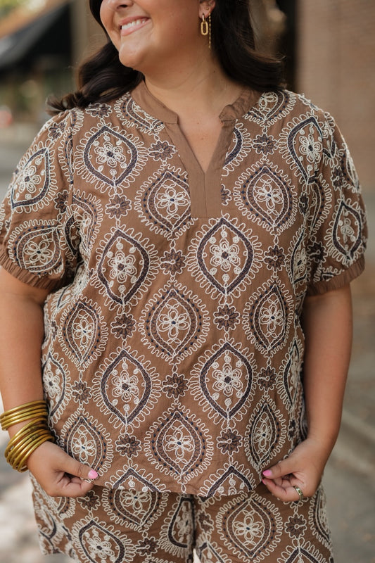 Erin Embroidered Woven Puff Sleeve Top (S-3XL)