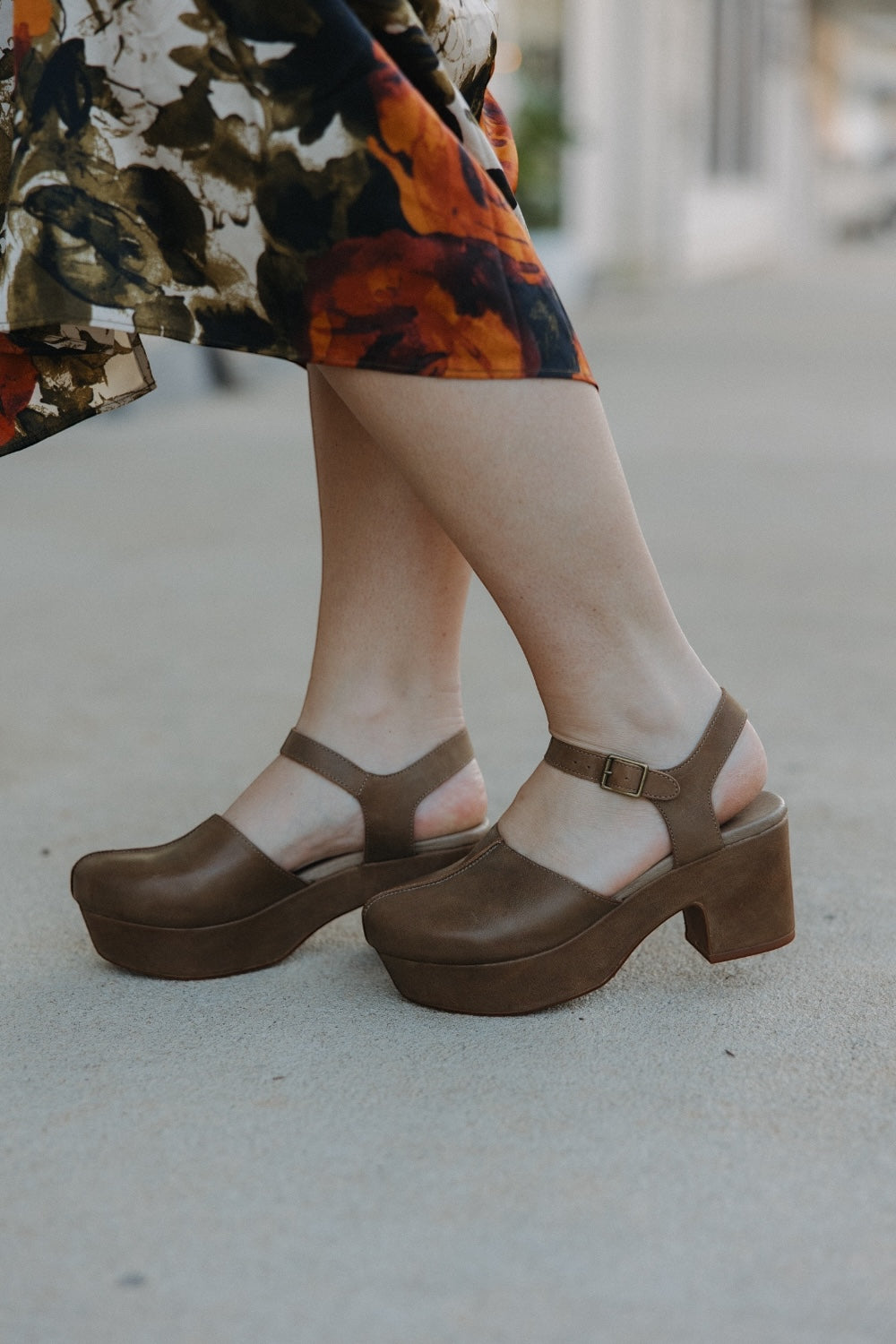 Gabrielle in Khaki Leather by Chocolat Blu