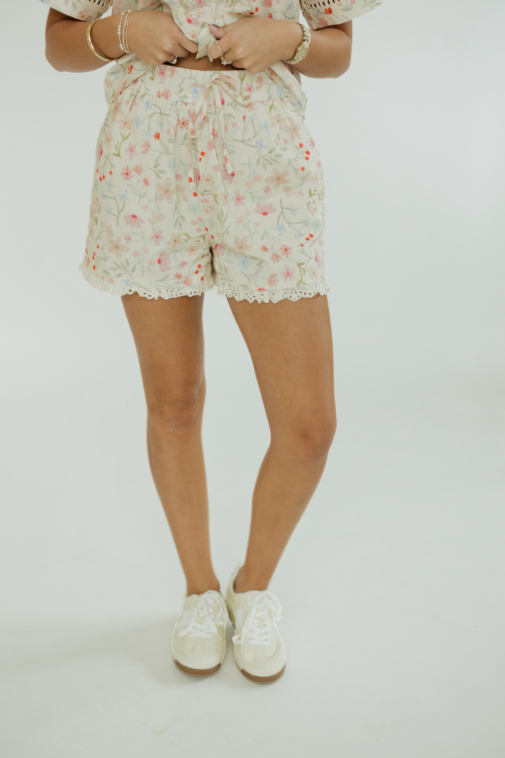 Jessie Scallop Trim Floral Shorts