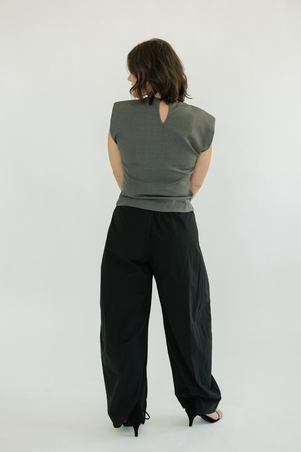 Black Elastic Waist Band Barrel Leg Pants