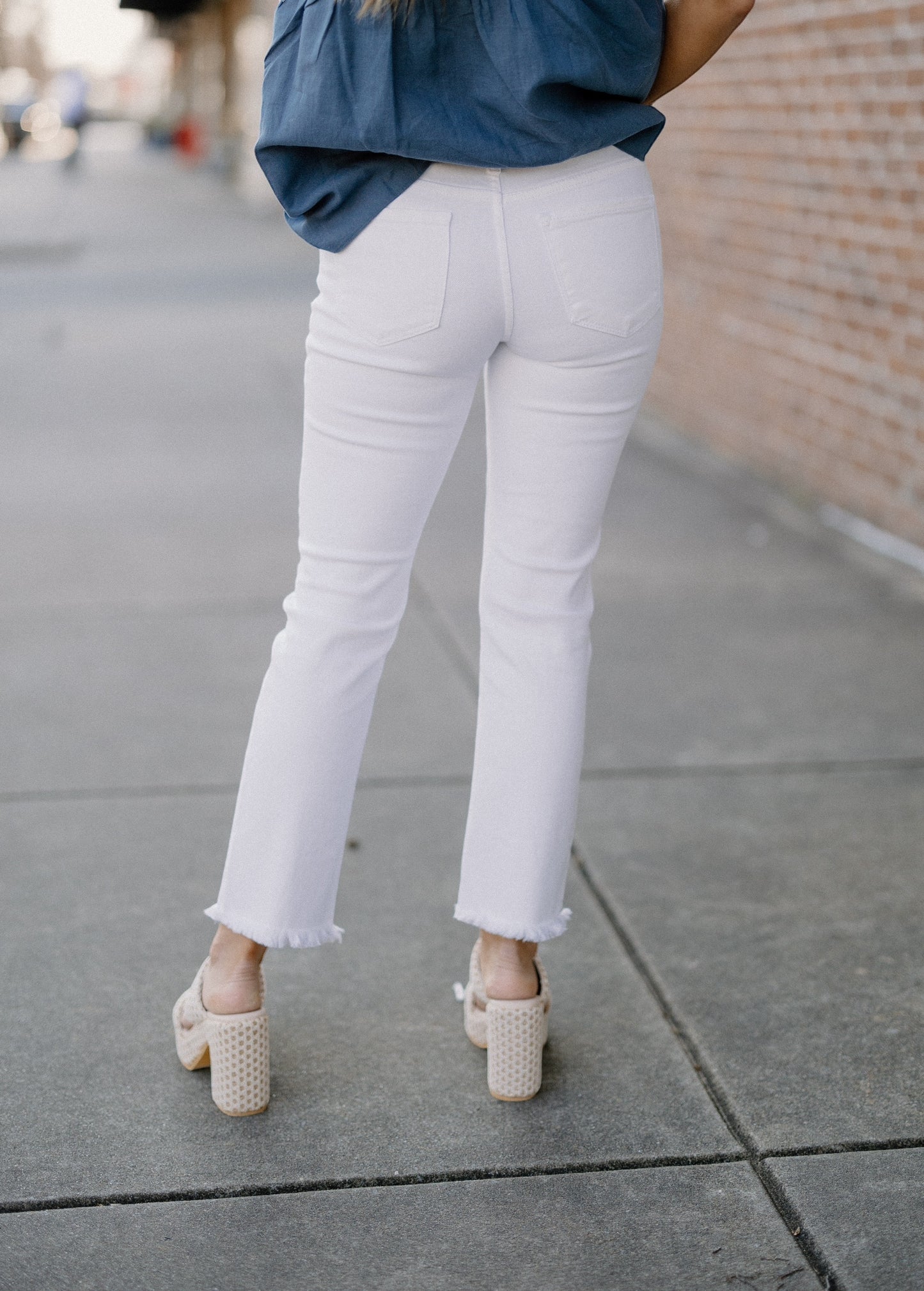 Melissa Mid-Rise Stretch Straight Jean in White by Vervet