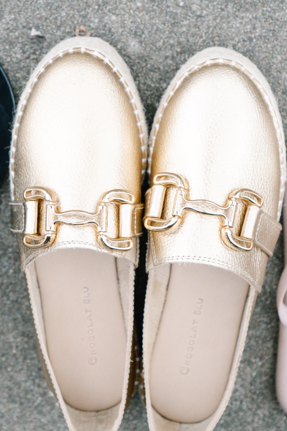 Nabi Slide in Gold Leather by Chocolat Blu