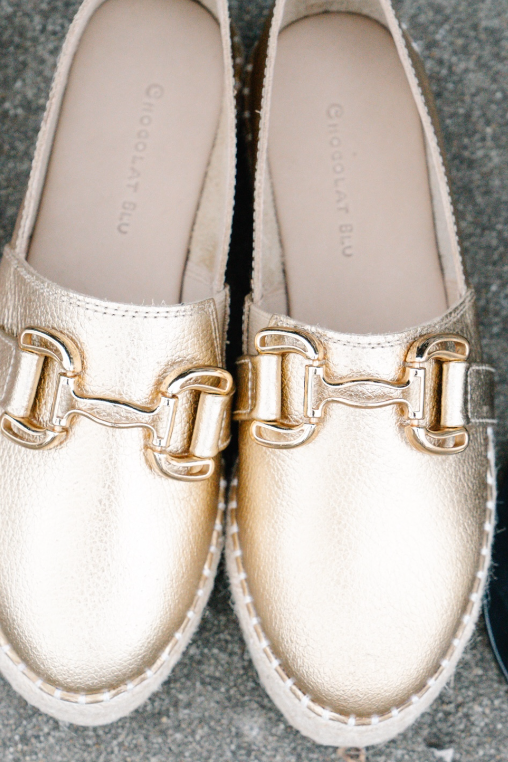 Nabi Slide in Gold Leather by Chocolat Blu