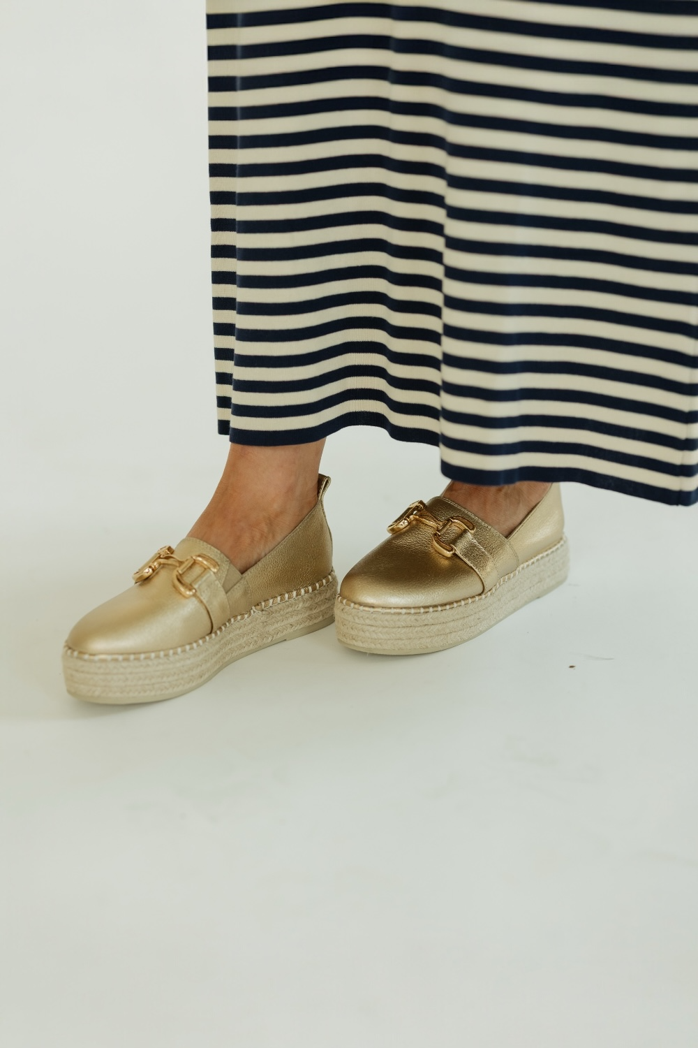 Nabi Slide in Gold Leather by Chocolat Blu