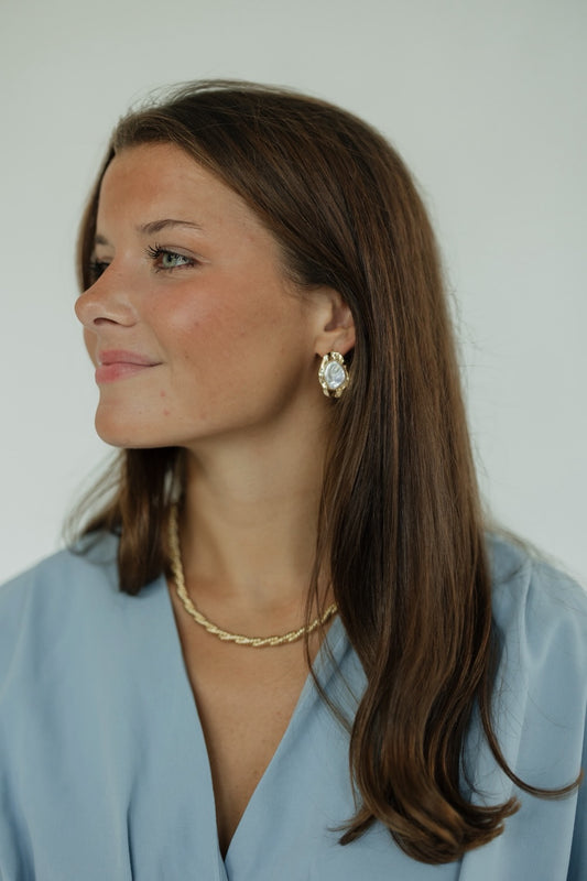 Vicky Pearl Earrings