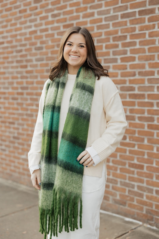 Green Striped Pattern Fringe Knit Scarf