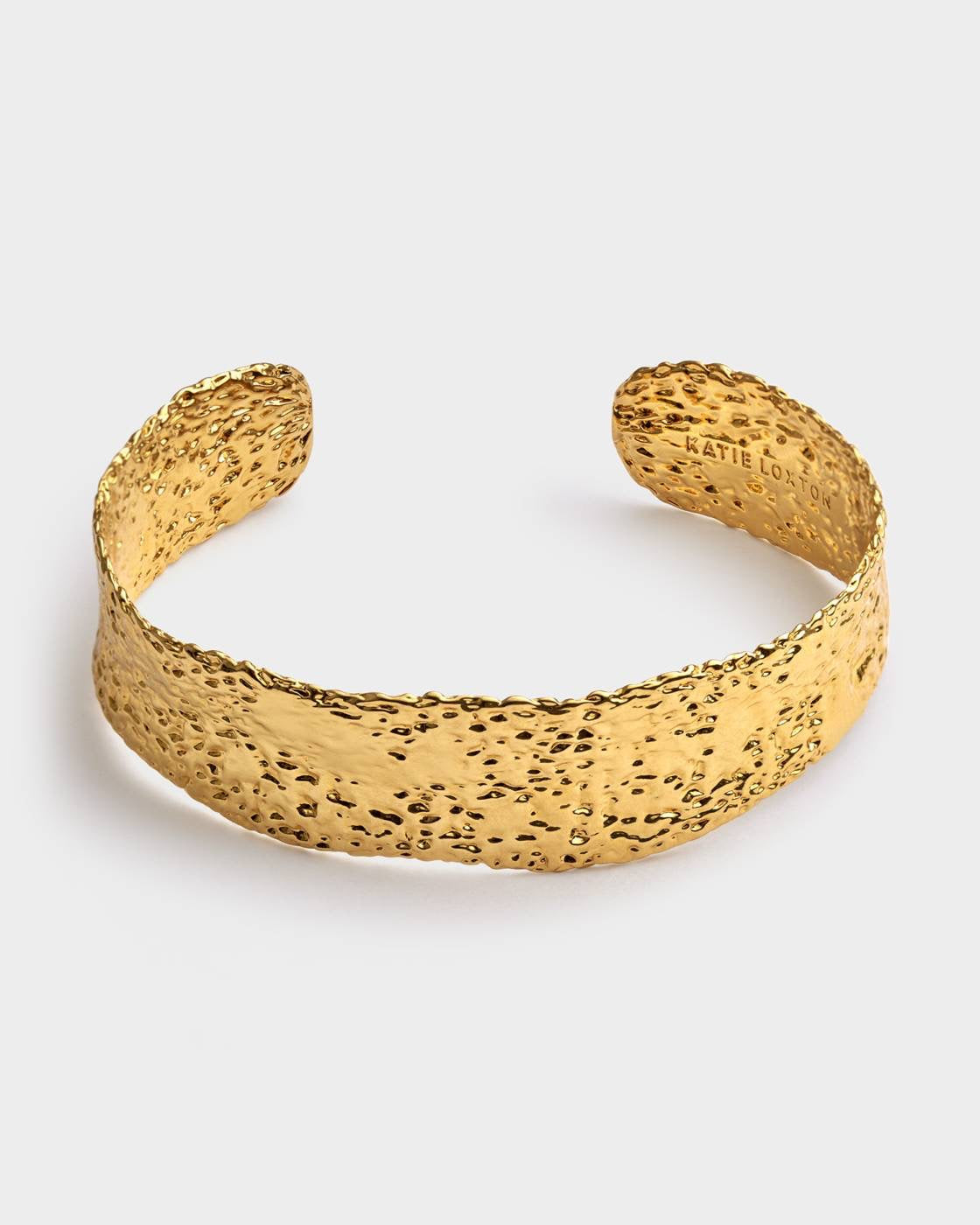Luxe Lock Textured Gold Bangle