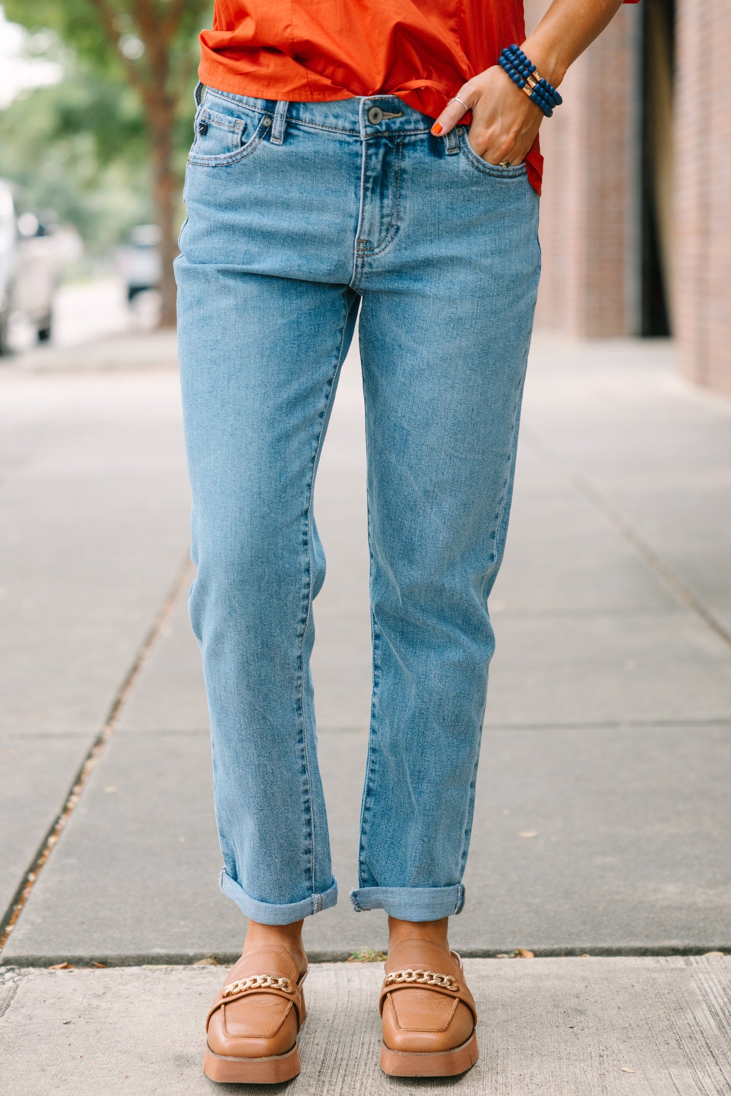 Arlene Slim Boyfriend Leg Jeans by KanCan (Sizes 25-22P)