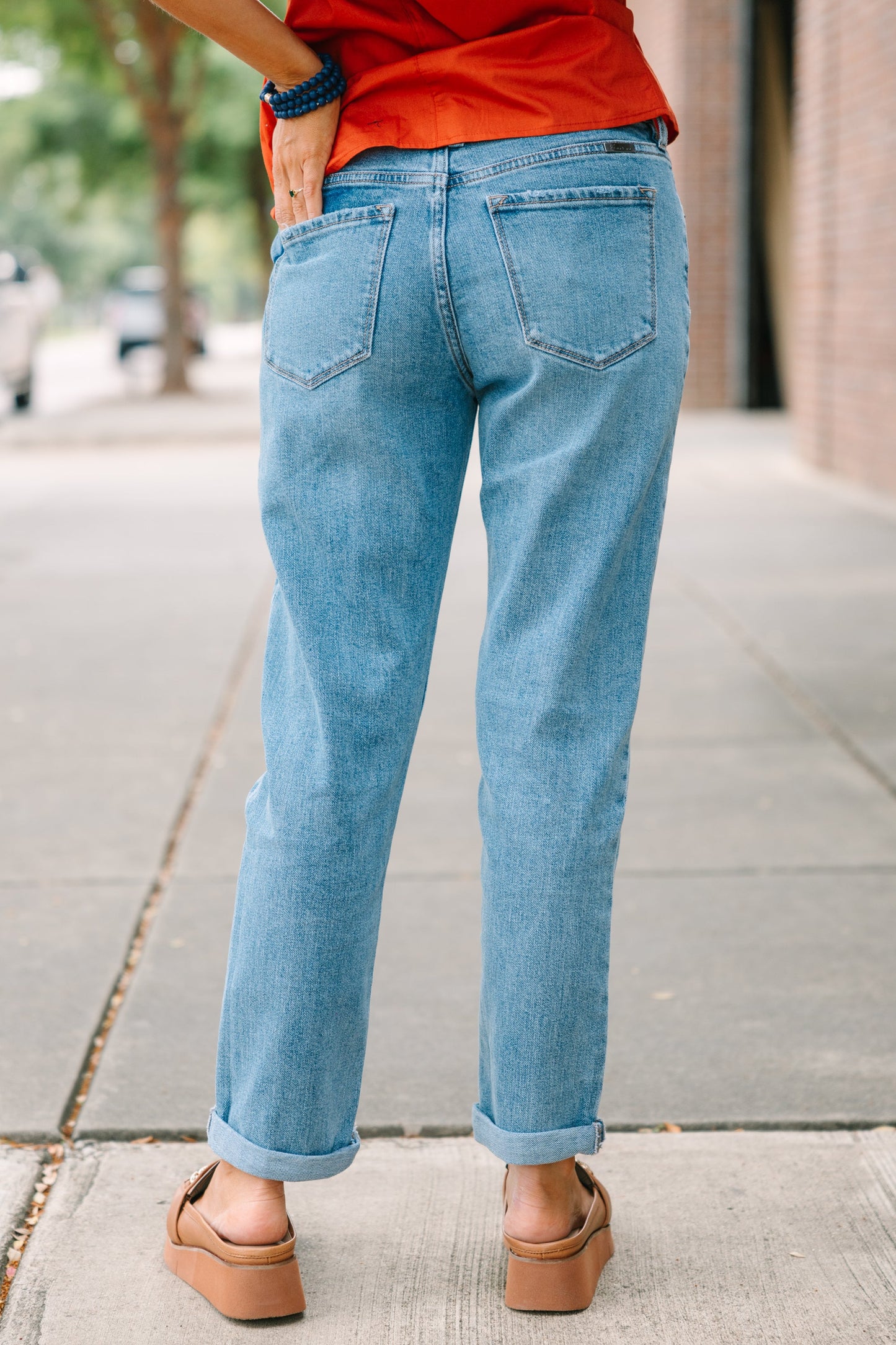 Arlene Slim Boyfriend Leg Jeans by KanCan (Sizes 25-22P)
